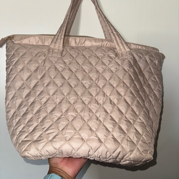 Roberto Coin Cream Quilted Tote Bag - Picture 6 of 12